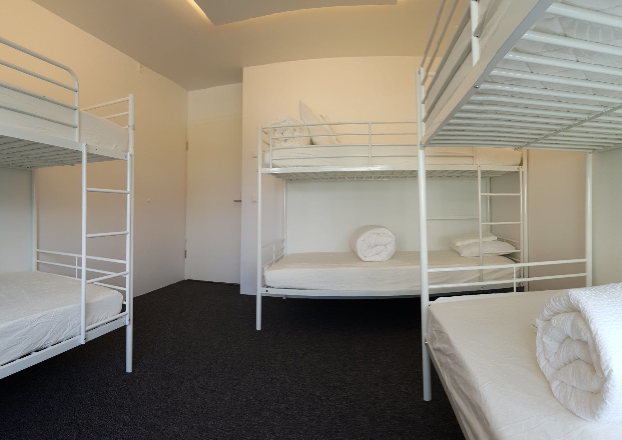 רייקיאוויק Laekur Hostel מראה חיצוני תמונה